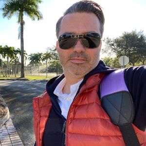 Meet your Posher, Sebastian